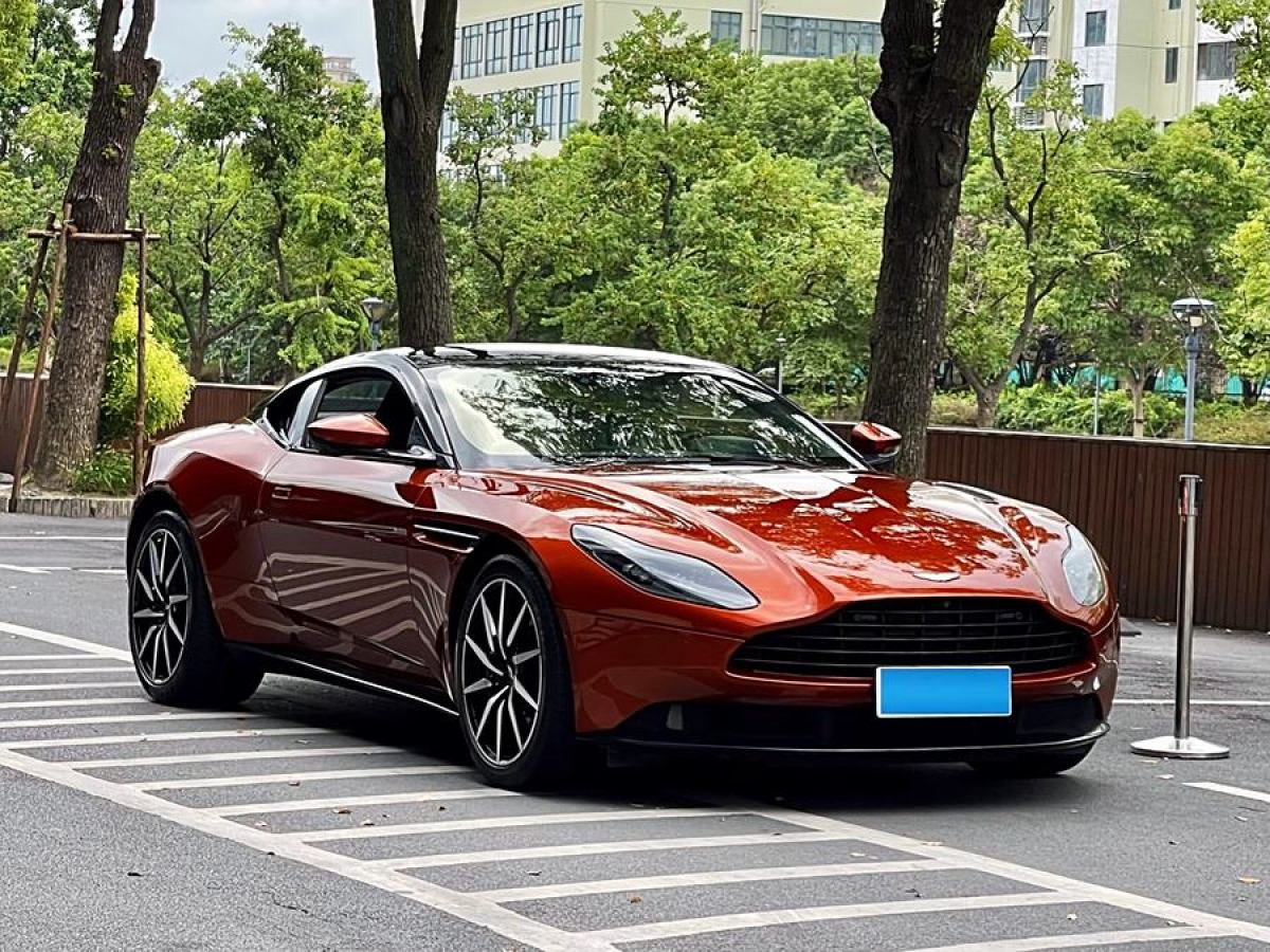 阿斯頓·馬丁 阿斯頓?馬丁DB11  2019款 4.0T V8 Coupe圖片