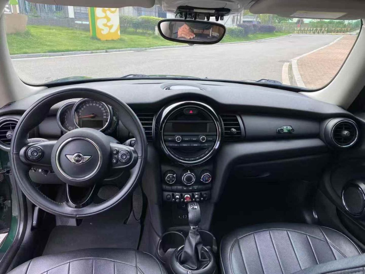MINI MINI  2017款 2.0T COOPER S 賽車控圖片