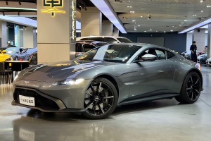 V8 Vantage 阿斯頓·馬丁 4.0T V8 珊瑚橘