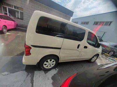 2016年1月 日產(chǎn) NV200 1.6L CVT尊享型圖片