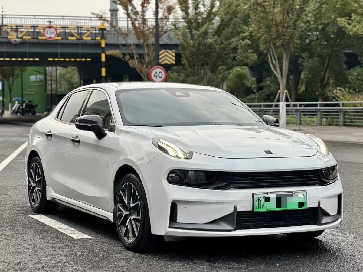 領(lǐng)克 領(lǐng)克03新能源  2021款 1.5T PHEV Pro圖片