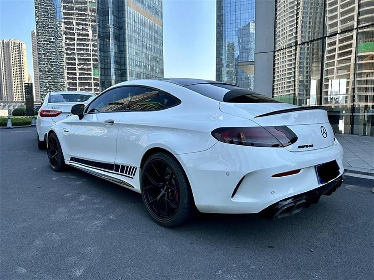 奔馳 奔馳C級AMG  2019款 AMG C 63 轎跑車圖片