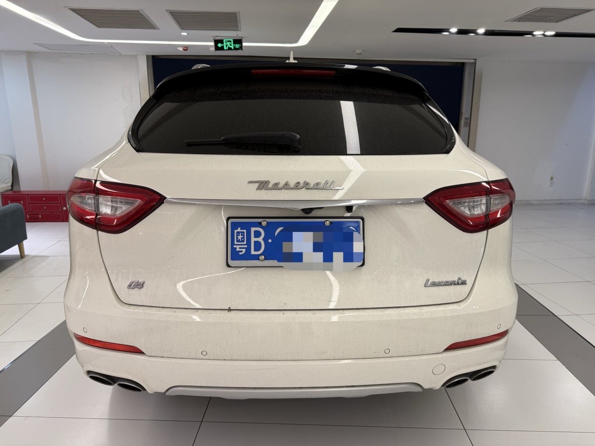 瑪莎拉蒂 Levante  2021款 3.0T 標(biāo)準(zhǔn)版圖片