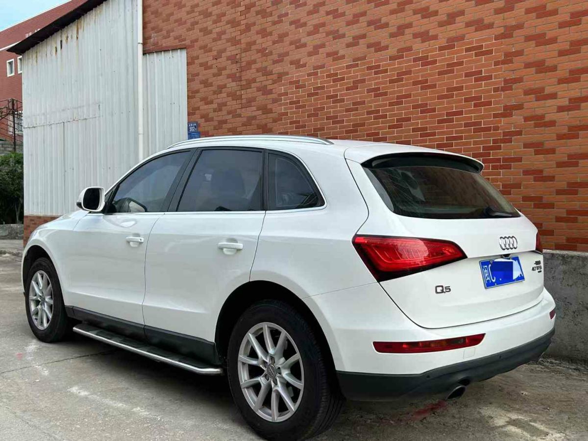 2013年7月奧迪 奧迪Q5  2013款 Q5 3.0TFSI 45TFSI Quattro 運(yùn)動(dòng)型