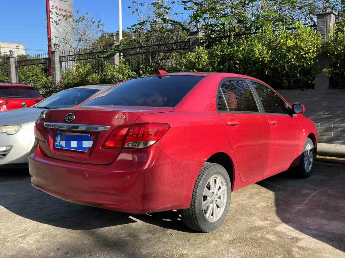 比亞迪 L3  2013款 1.5L 自動尊貴型圖片