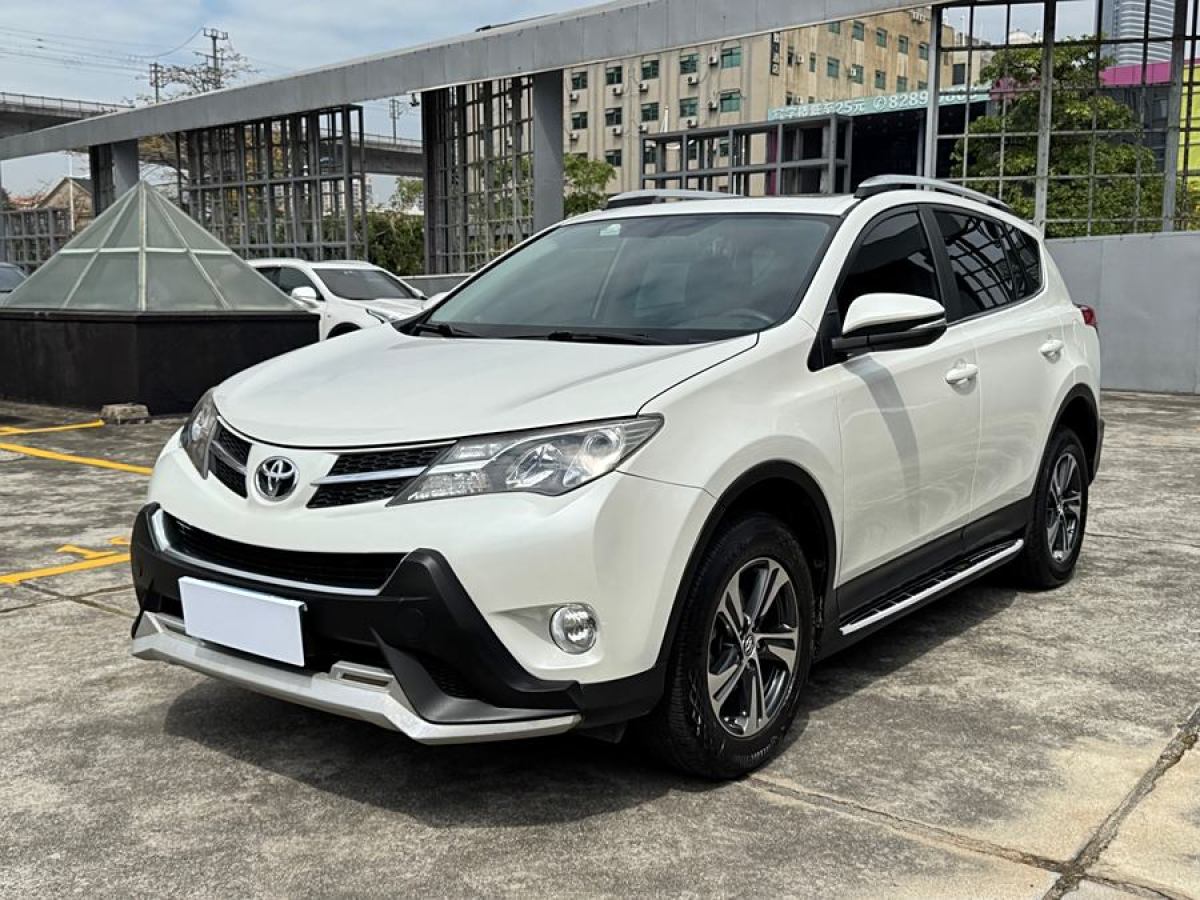 2015年3月豐田 RAV4榮放  2015款 2.0L CVT兩驅(qū)風(fēng)尚版