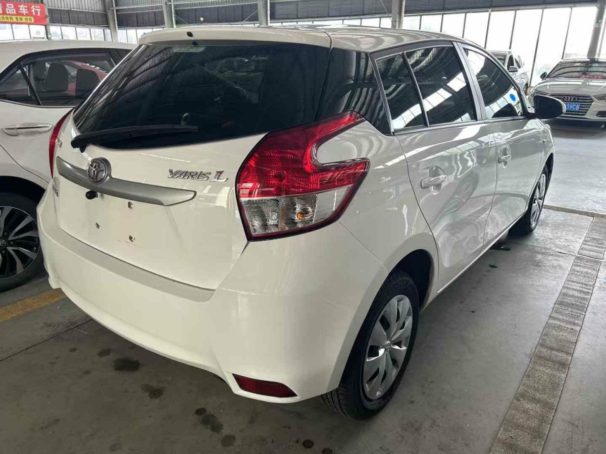 豐田 YARiS L 致炫  2015款 1.5G 自動炫動天窗特別版圖片