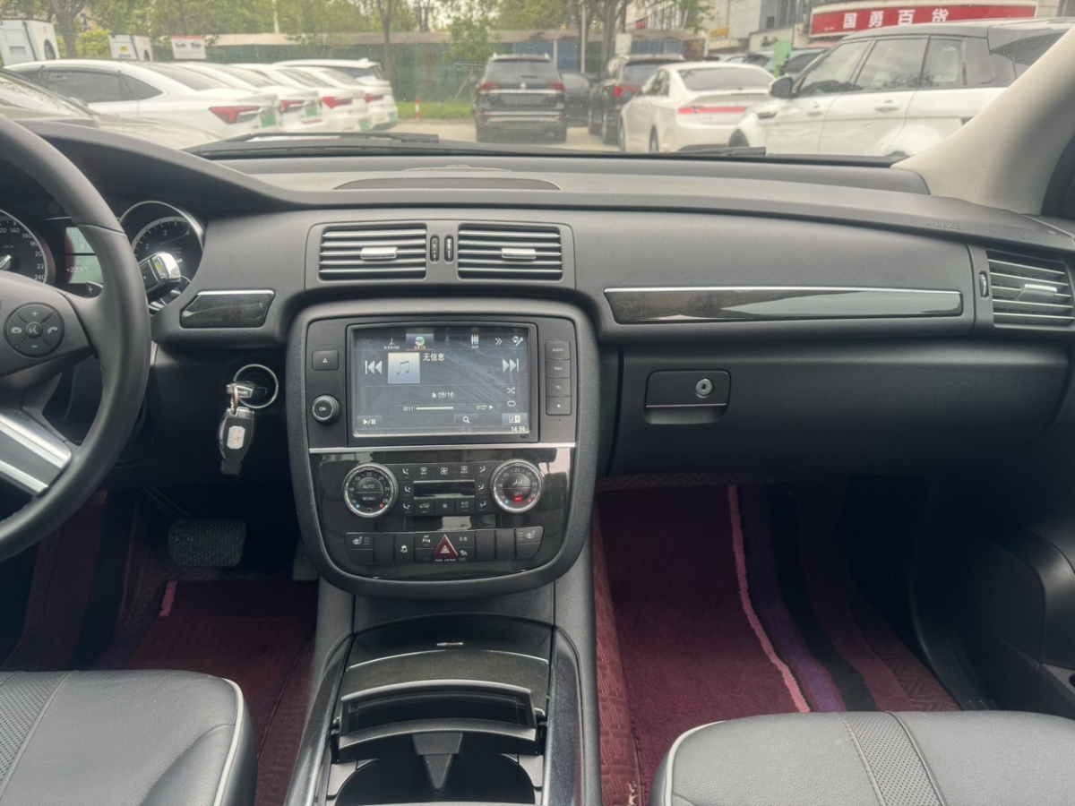 2015年10月奔驰 奔驰R级  2015款 R 400 4MATIC 商务型