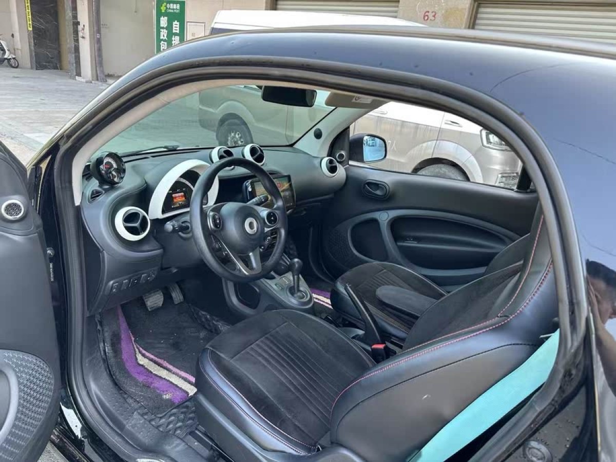 smart fortwo  2015款 1.0L 52千瓦硬頂靈動(dòng)版圖片