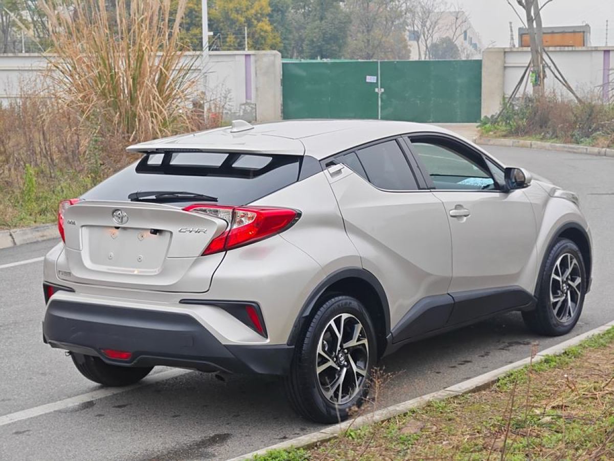 豐田 C-HR  2020款 2.0L 領先版圖片