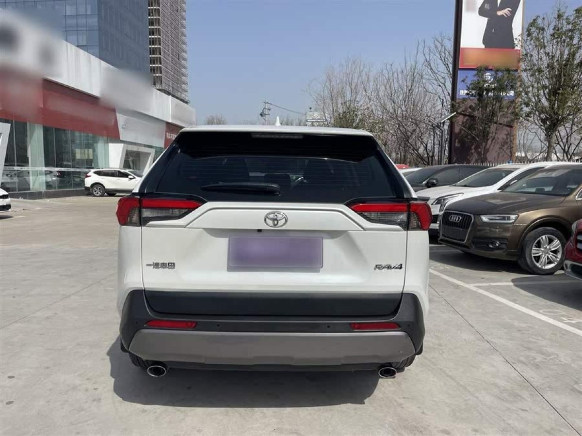 豐田 RAV4榮放  2022款 2.0L CVT兩驅(qū)風(fēng)尚Plus版圖片