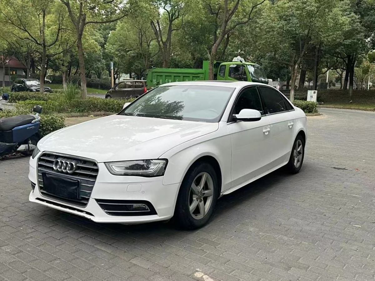 奧迪 奧迪A4L  2015款 35 TFSI 自動標(biāo)準(zhǔn)型圖片