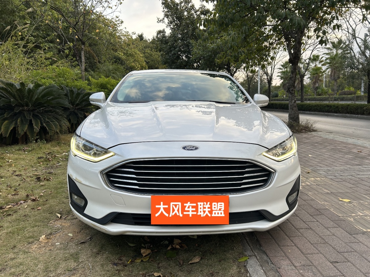 福特 蒙迪歐  2018款 EcoBoost 180 智控時(shí)尚型 國(guó)VI圖片