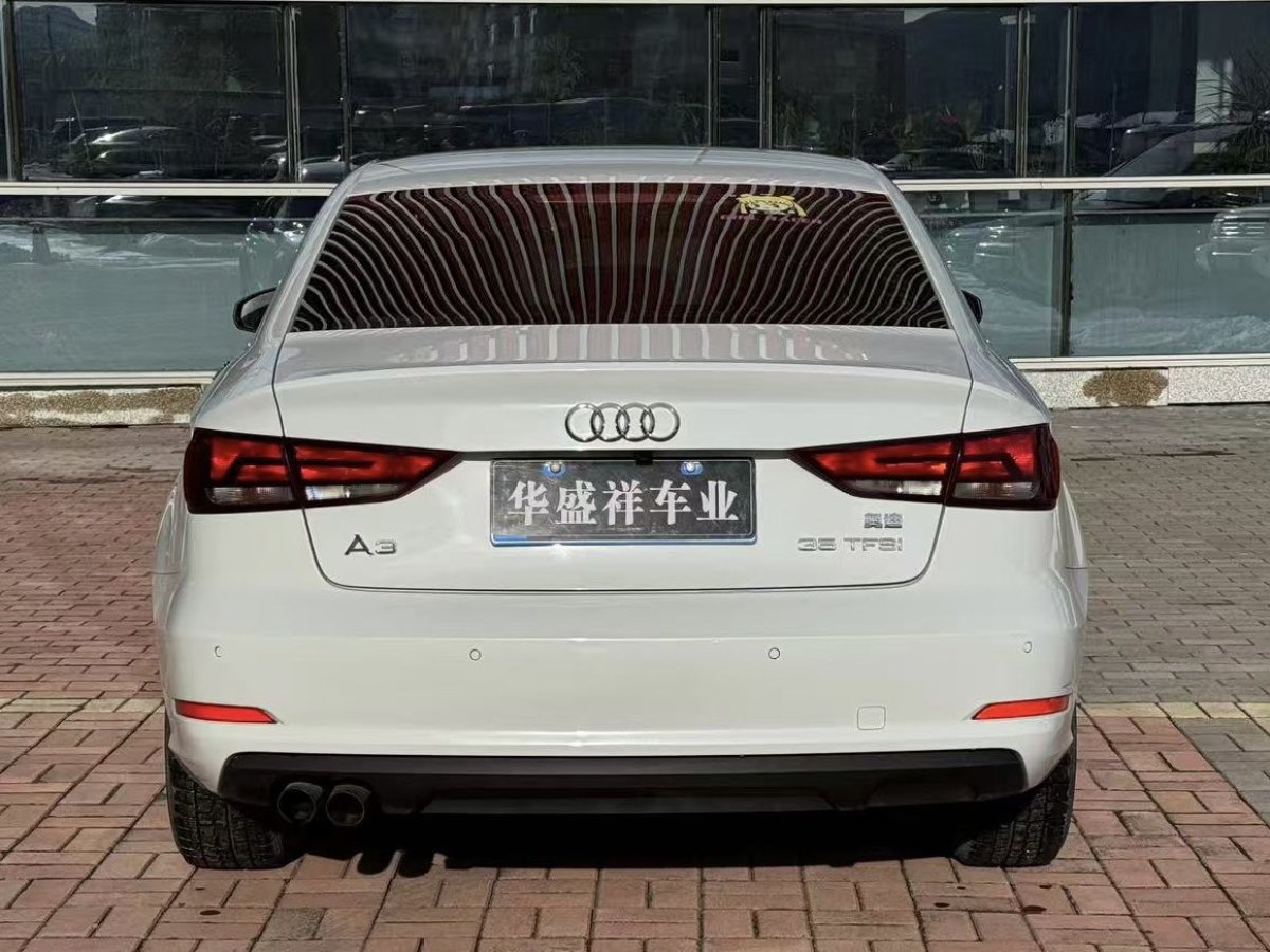 奧迪 奧迪A3  2014款 Limousine 35 TFSI 自動(dòng)進(jìn)取型圖片