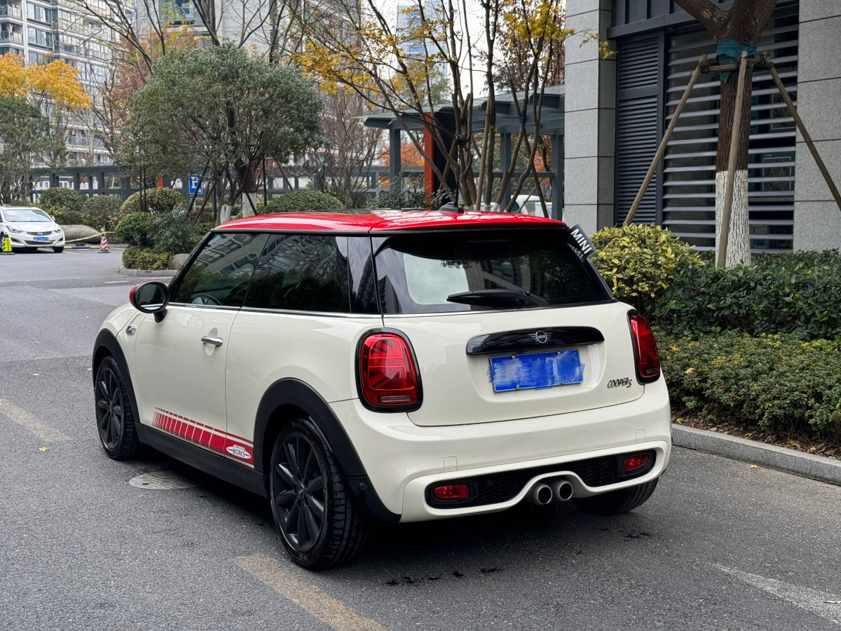 MINI CLUBMAN  2018款 2.0T COOPER S 經(jīng)典派圖片