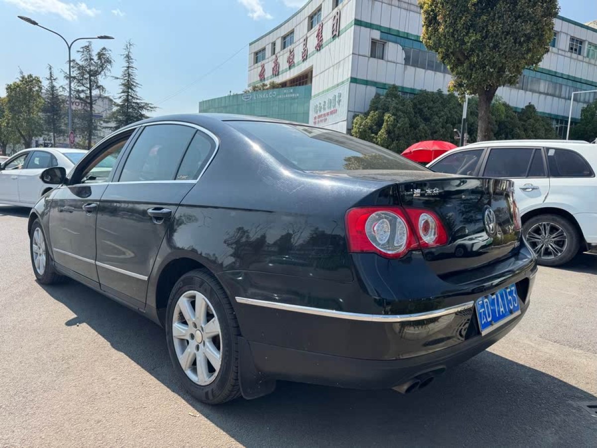 大眾 邁騰  2009款 1.8TSI 手動(dòng)標(biāo)準(zhǔn)型圖片