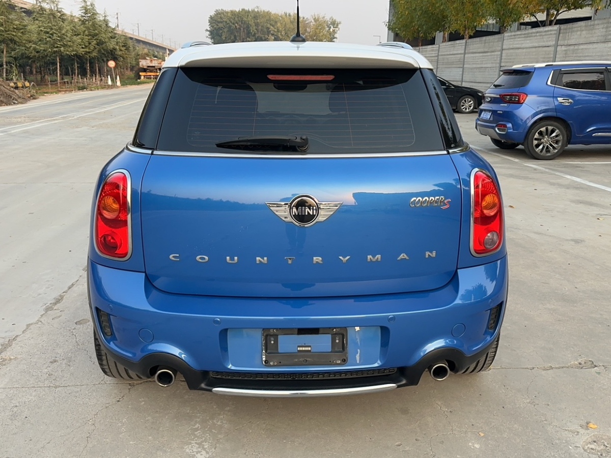 2014年04月MINI COUNTRYMAN  2013款 1.6T COOPER S ALL4 滑雪版