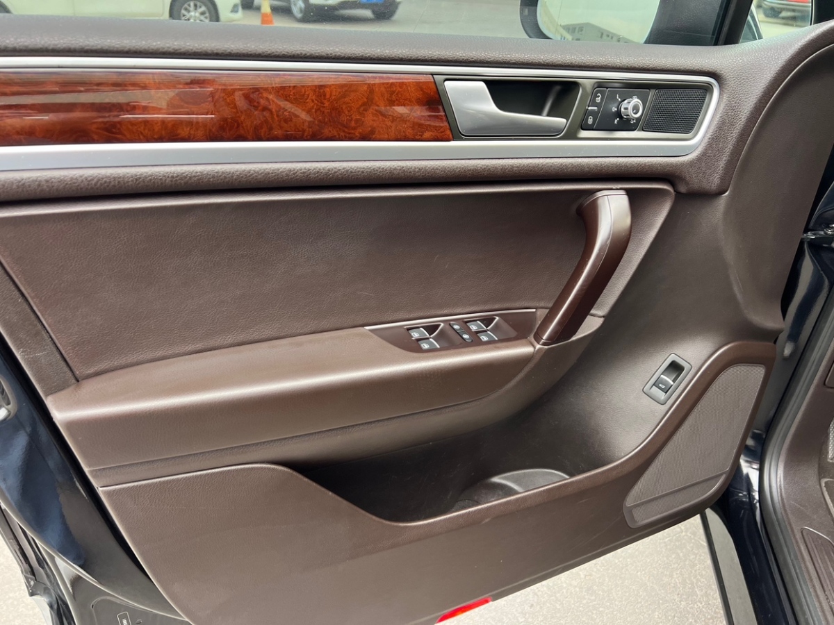 大眾 途銳  2014款 3.0TSI 新銳版圖片