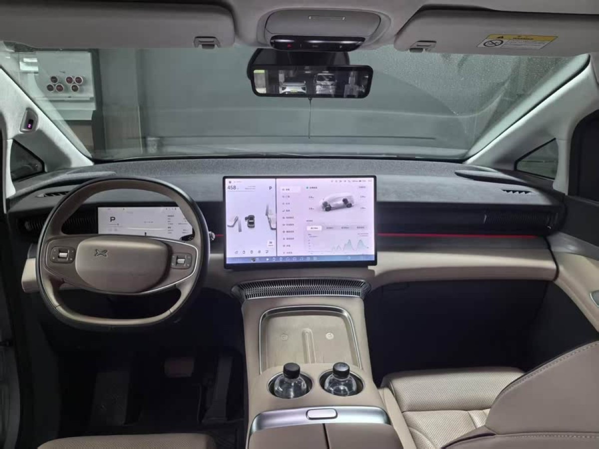 小鵬 小鵬X9  2024款 610長(zhǎng)續(xù)航Pro圖片
