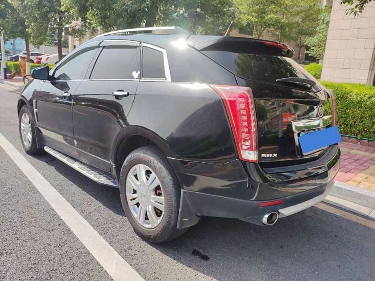 凱迪拉克 SRX  2012款 3.0L 領(lǐng)先型圖片