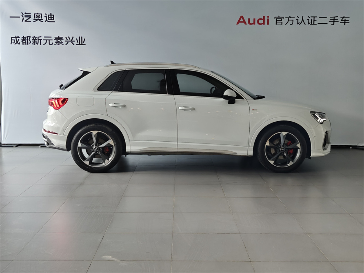 奧迪 奧迪Q3  2024款 35 TFSI 時(shí)尚動(dòng)感型圖片