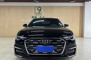 奥迪A6L 奥迪 改款 45 TFSI quattro 臻选动感型