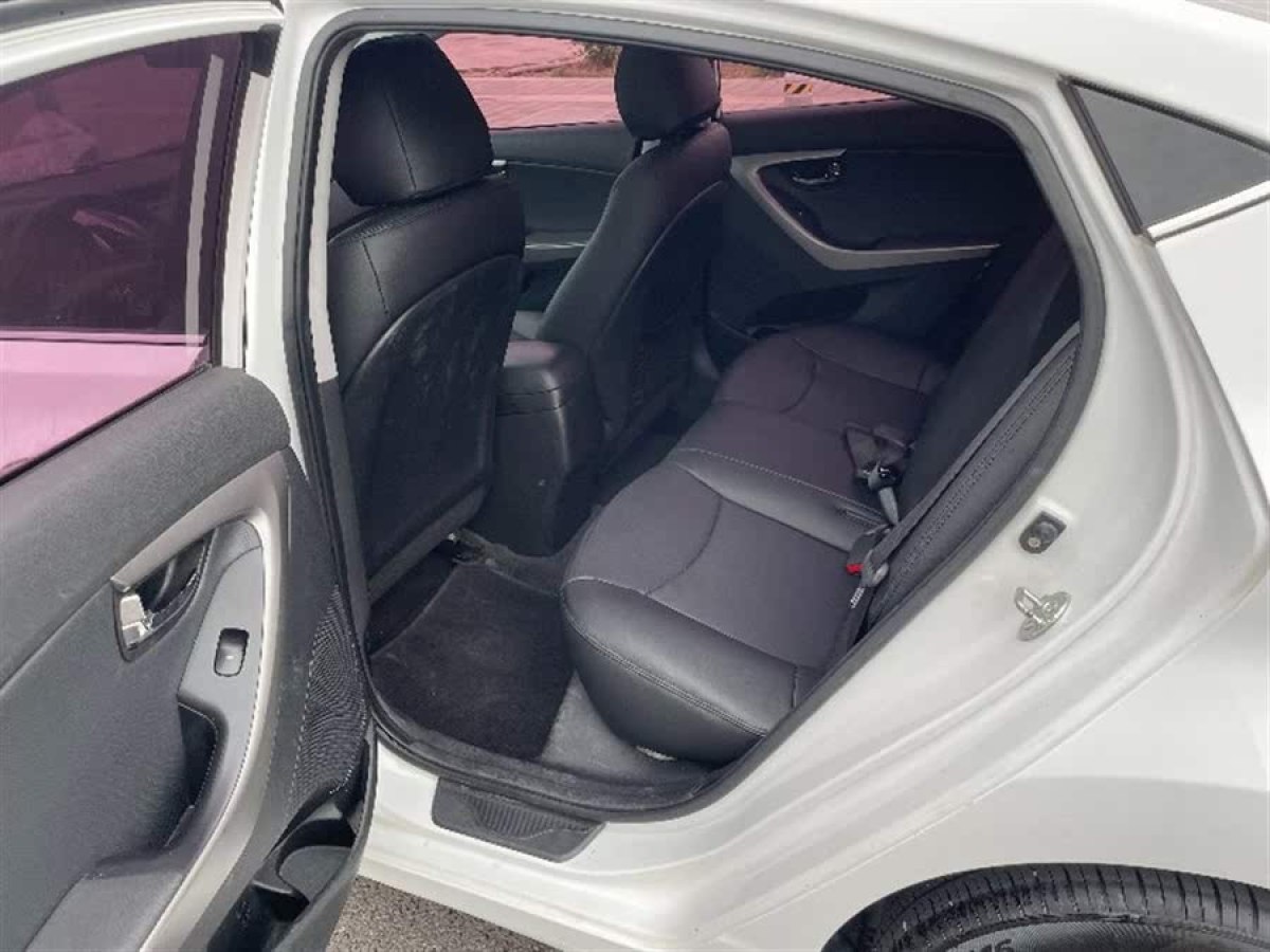 現(xiàn)代 朗動  2013款 1.6L 自動領先型圖片