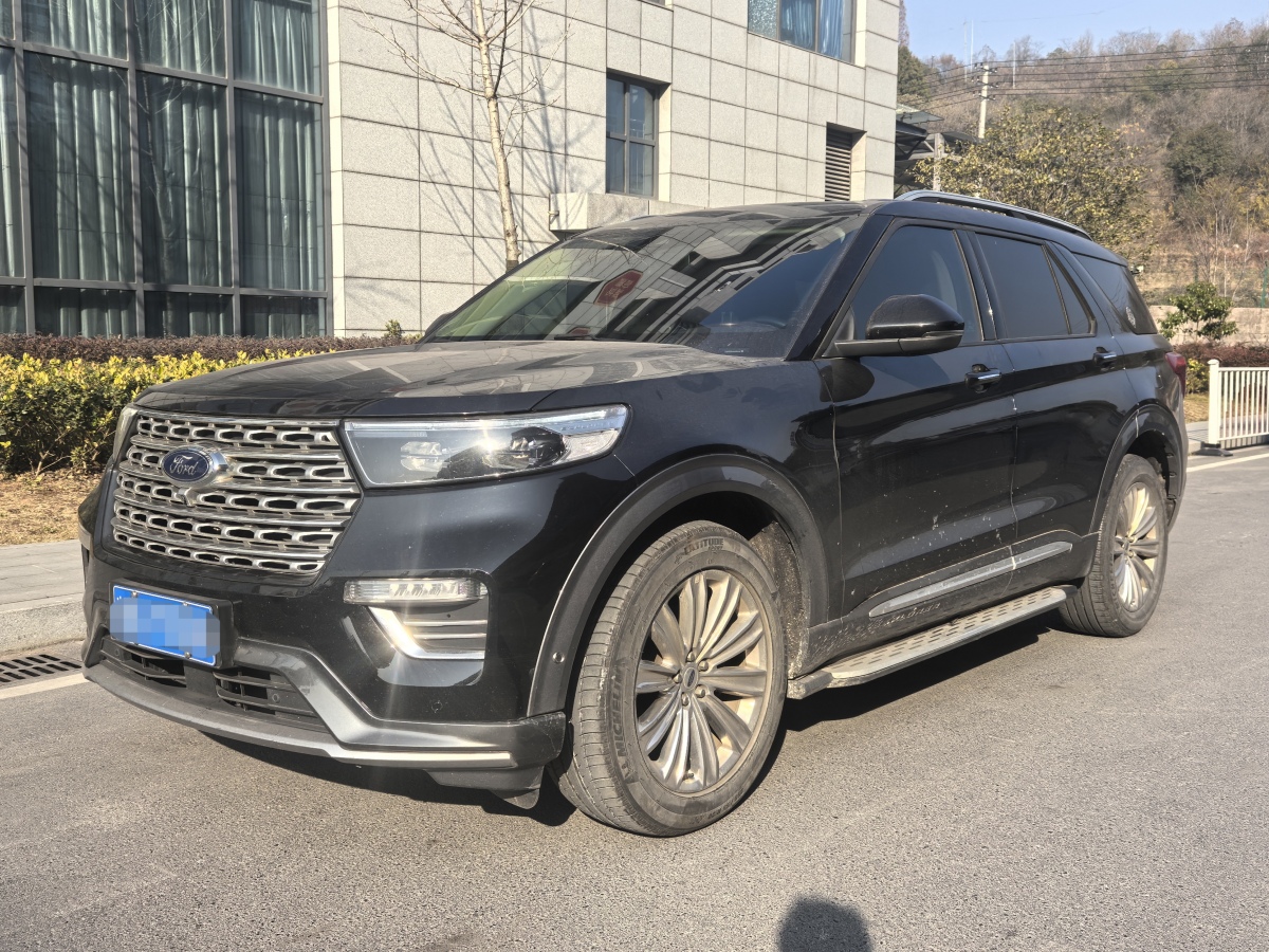 福特 探險(xiǎn)者  2023款 EcoBoost 285 四驅(qū)鈦金版 6座圖片