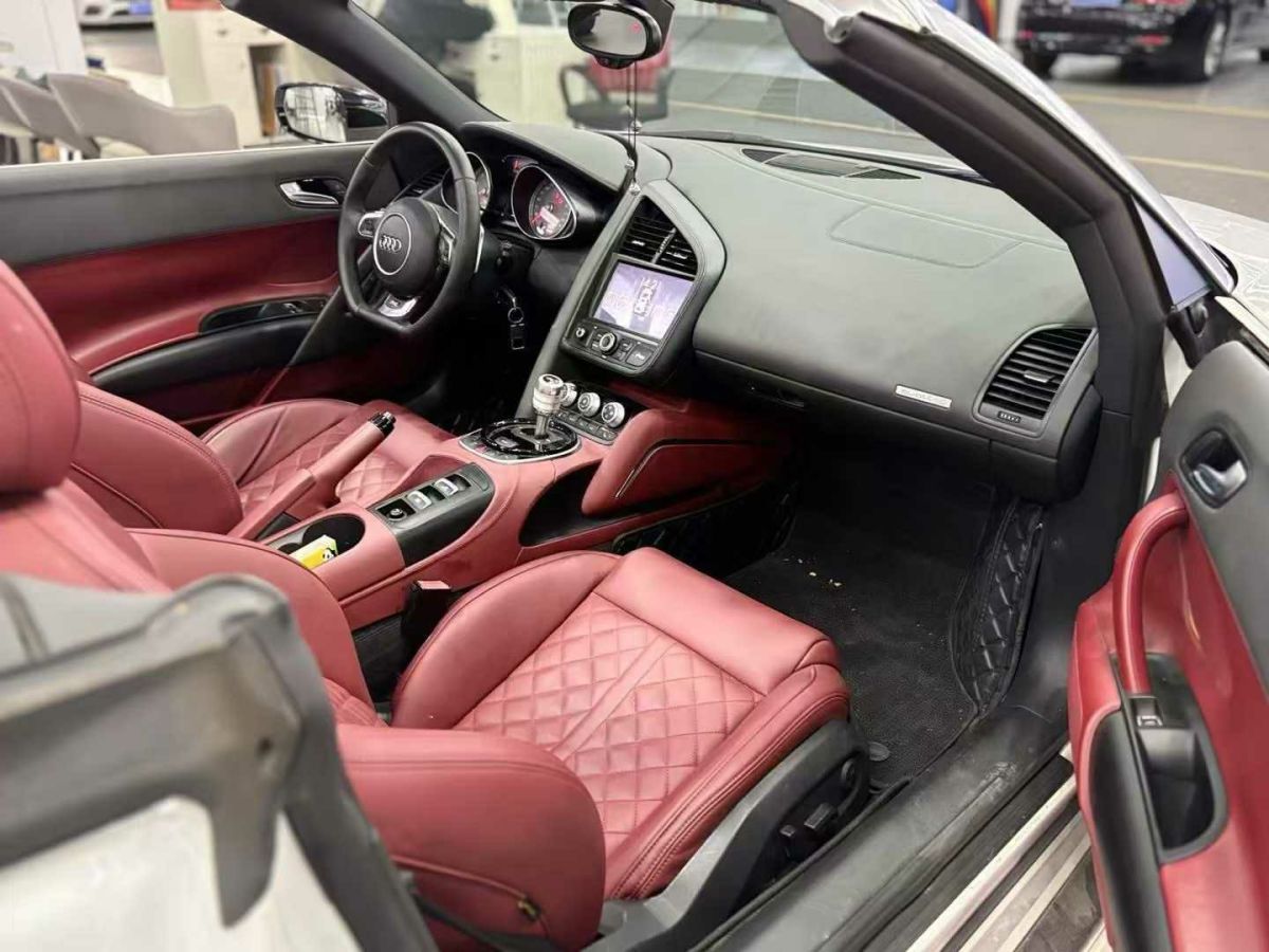 奧迪 奧迪R8  2014款 R8 Coupe 4.2 V8圖片