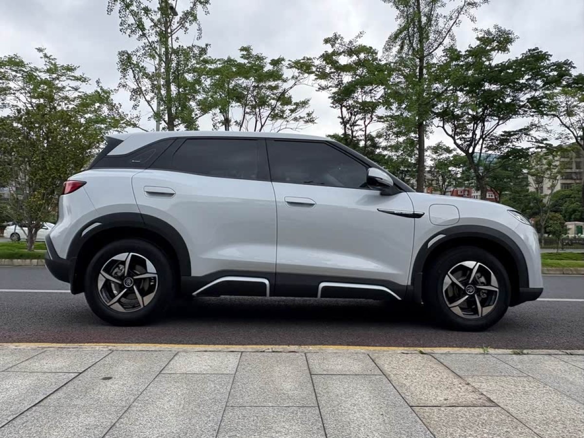 比亞迪 元UP  2024款 401KM 領(lǐng)先型圖片