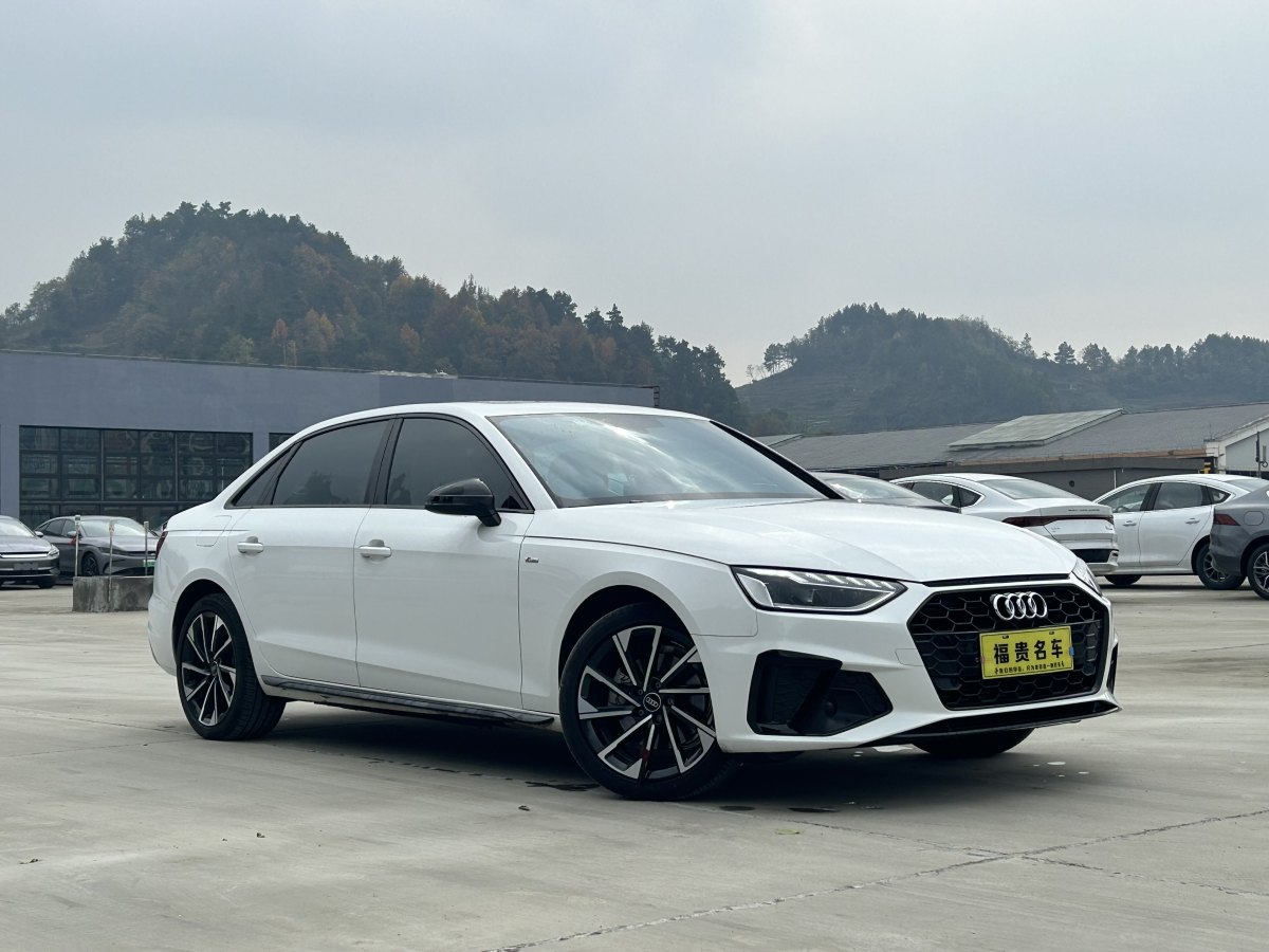 奧迪 奧迪A4L  2023款 40 TFSI 豪華動感型圖片