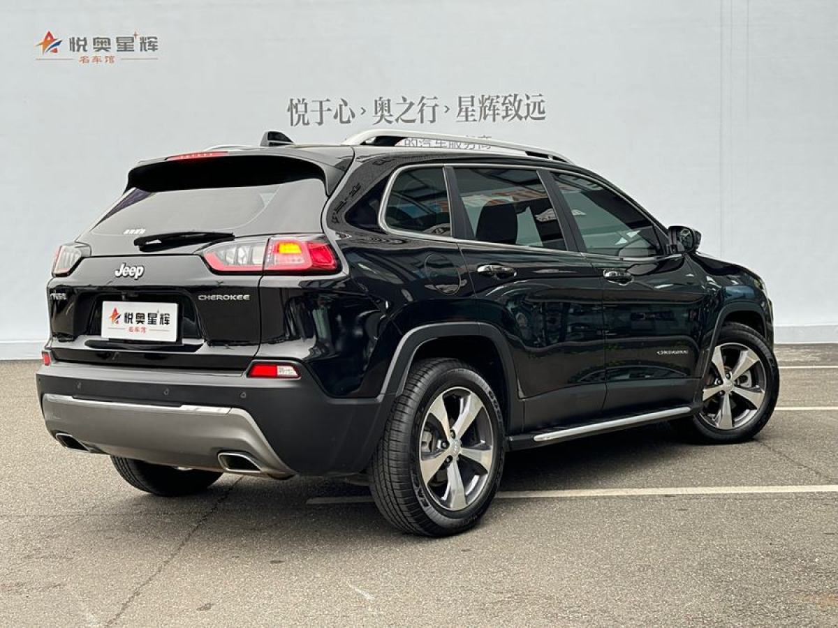 Jeep 自由光  2019款 2.0T 兩驅(qū)智享版 國VI圖片