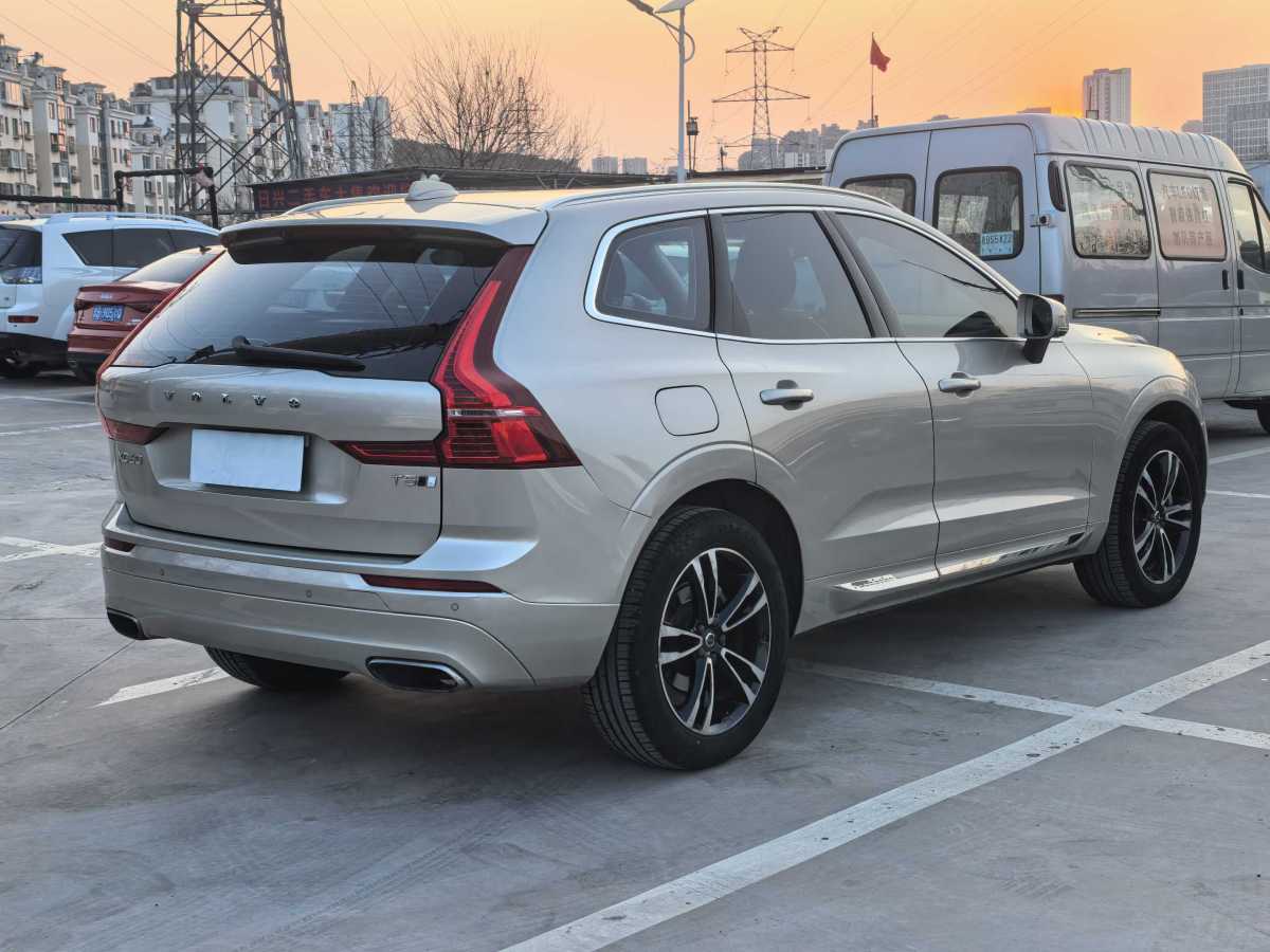 2019年1月沃爾沃 XC60  2019款  T5 四驅(qū)智遠版 國VI