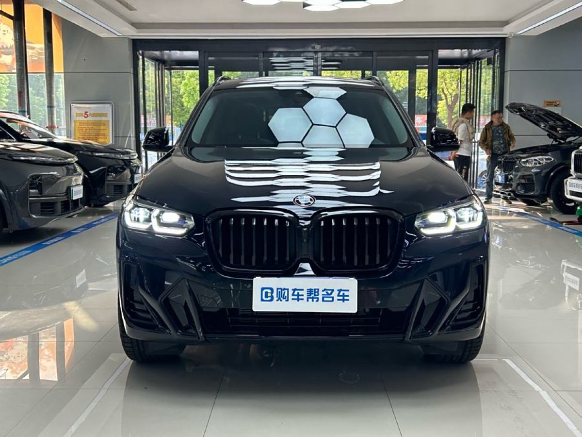 寶馬 寶馬X3  2023款 xDrive30i 領(lǐng)先型 M曜夜套裝圖片