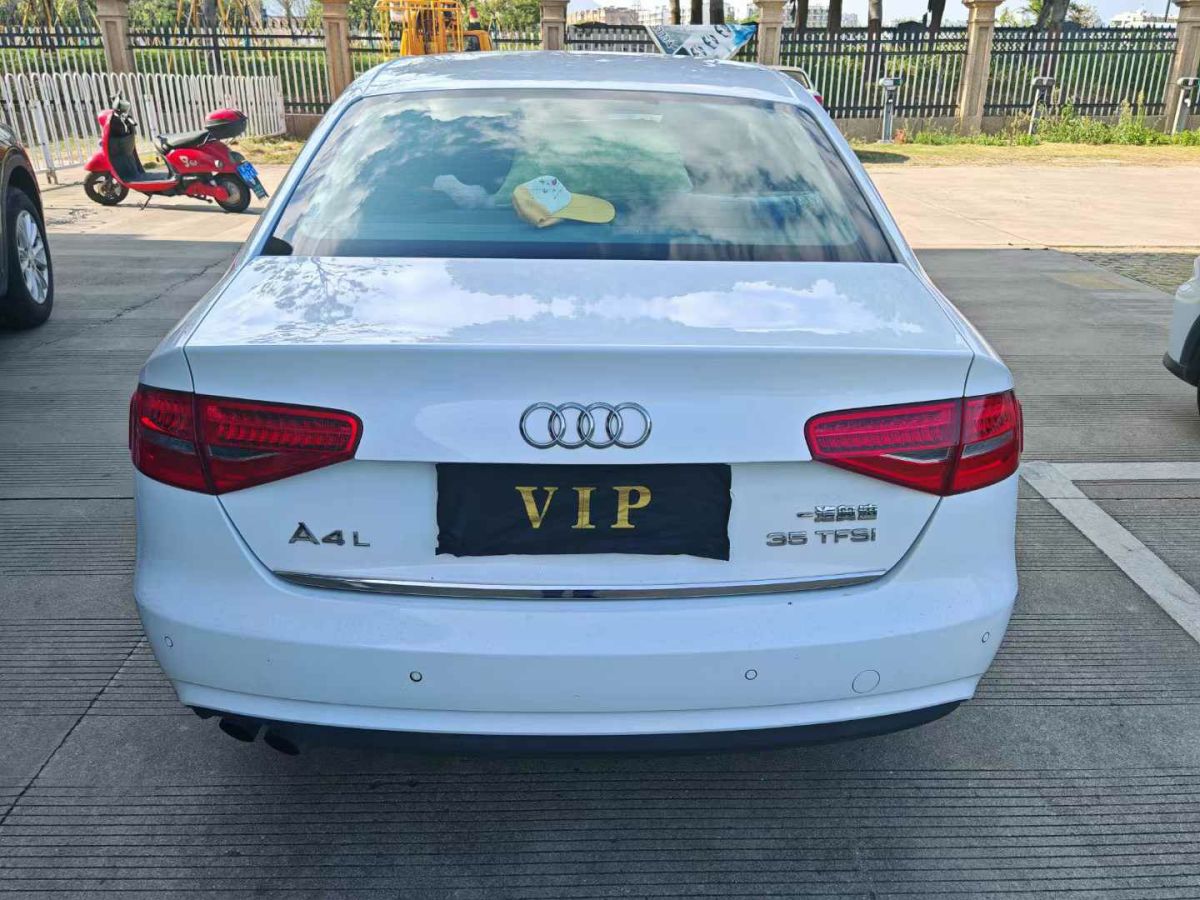 奧迪 奧迪A4L  2015款 A4L 1.8TFSI 30TFSI 舒適型圖片