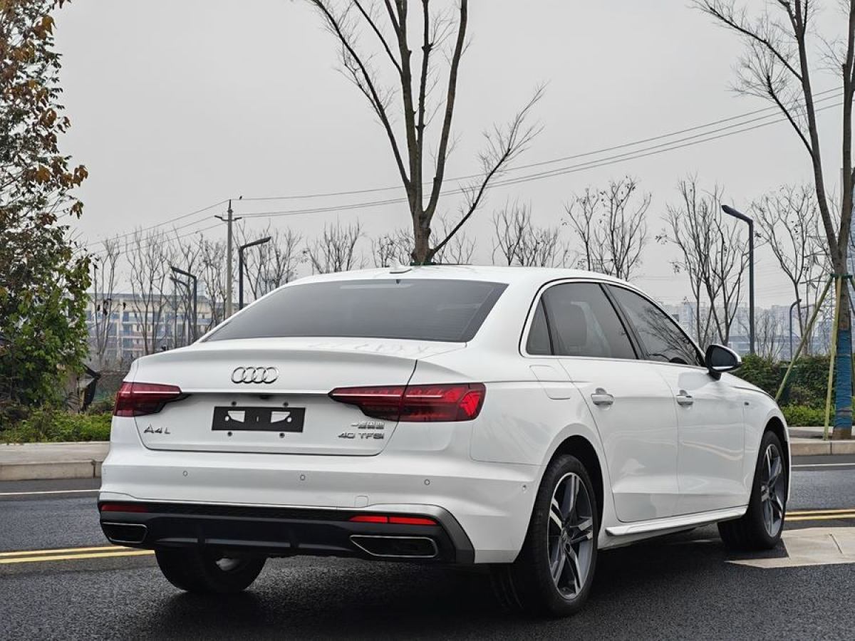 奧迪 奧迪A4L  2020款 40 TFSI 豪華動(dòng)感型圖片