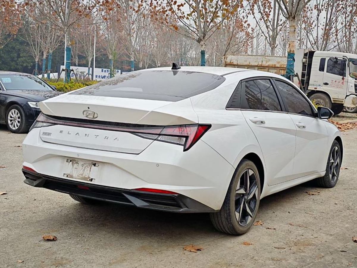 現(xiàn)代 伊蘭特  2022款 1.5L CVT LUX尊貴版圖片