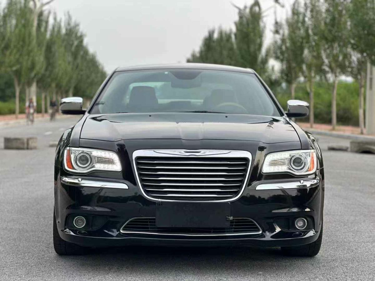 克萊斯勒 300C 圖片