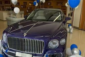 飛馳 賓利 4.0T V8 Mulliner