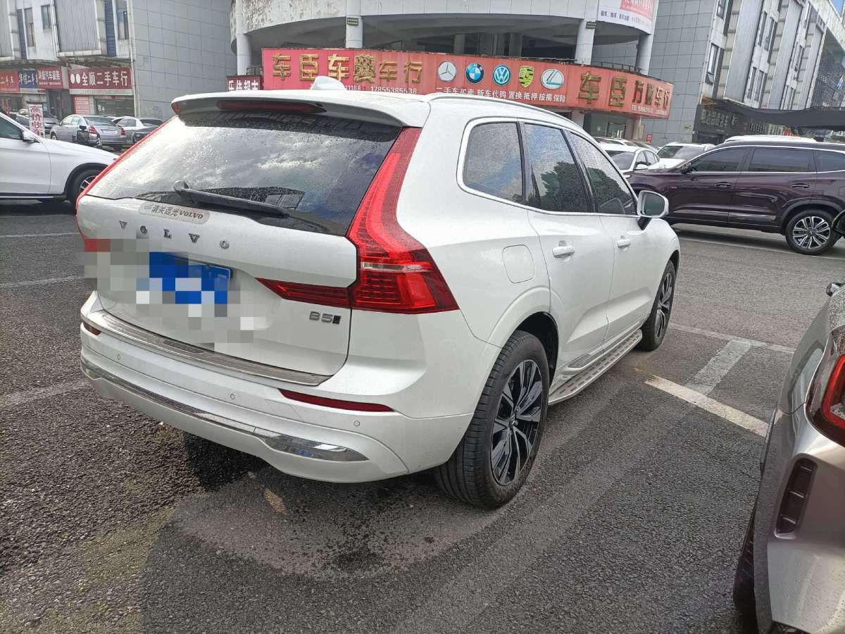 沃爾沃 XC60  2023款 B5 四驅(qū)智遠(yuǎn)豪華版圖片