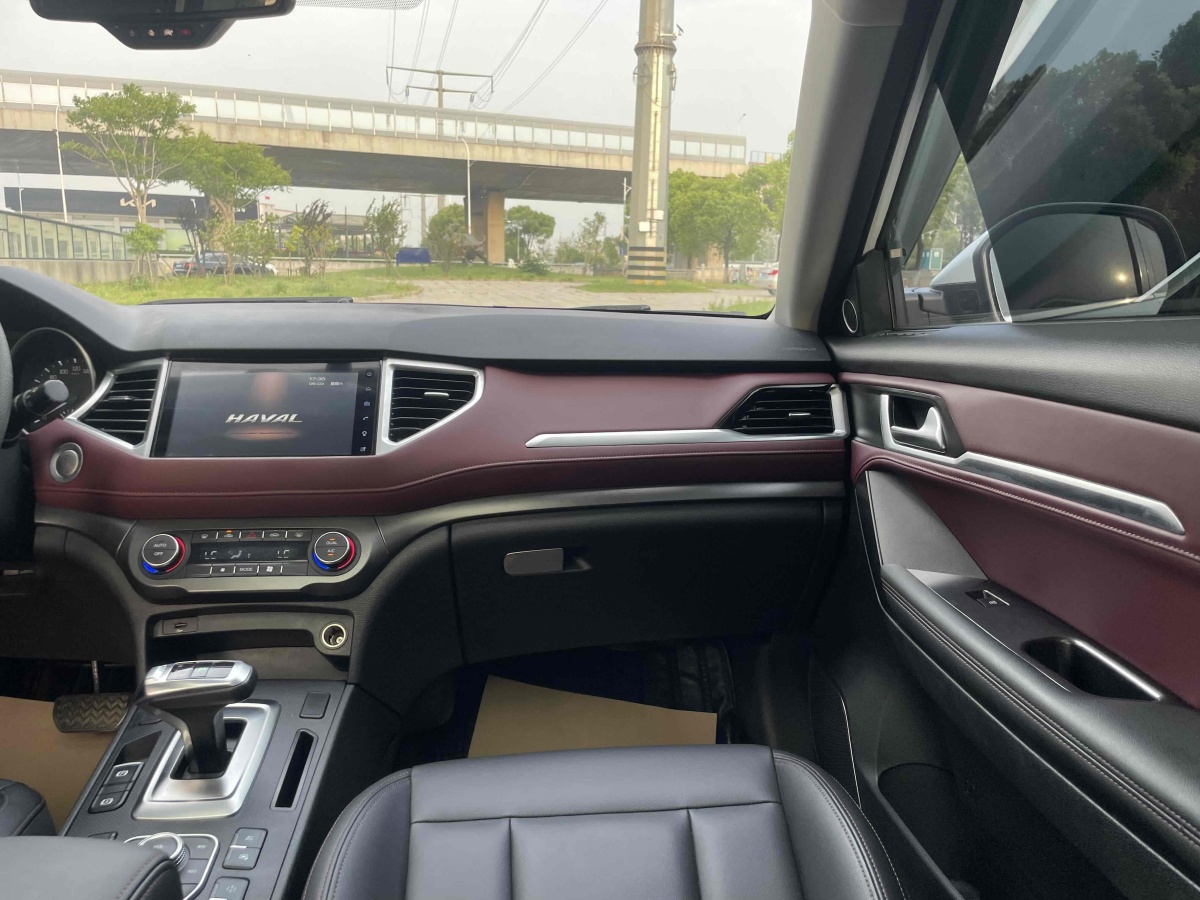 哈弗 H6 Coupe  2019款  1.5T 自動兩驅(qū)豪華智聯(lián)版 國VI圖片