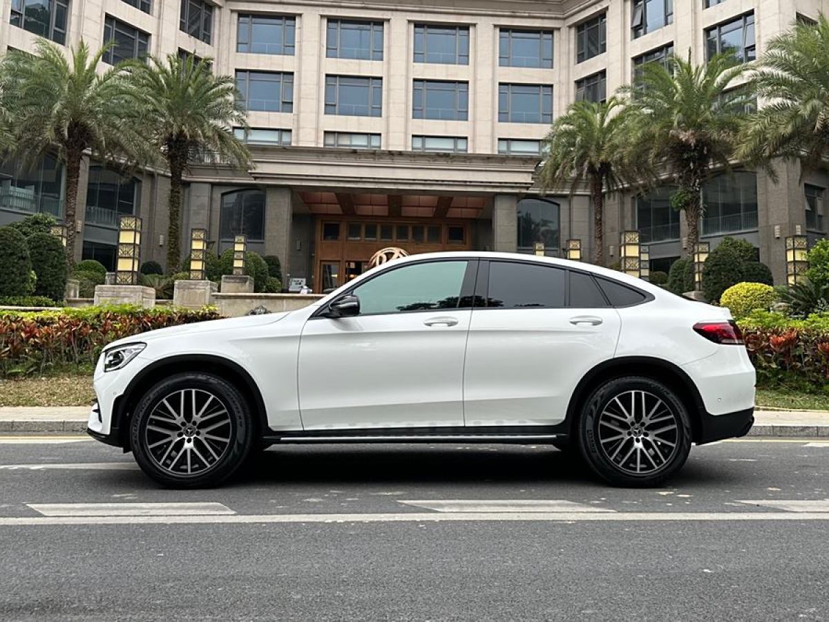 奔馳 奔馳GLC  2021款 GLC 300 4MATIC 轎跑SUV圖片