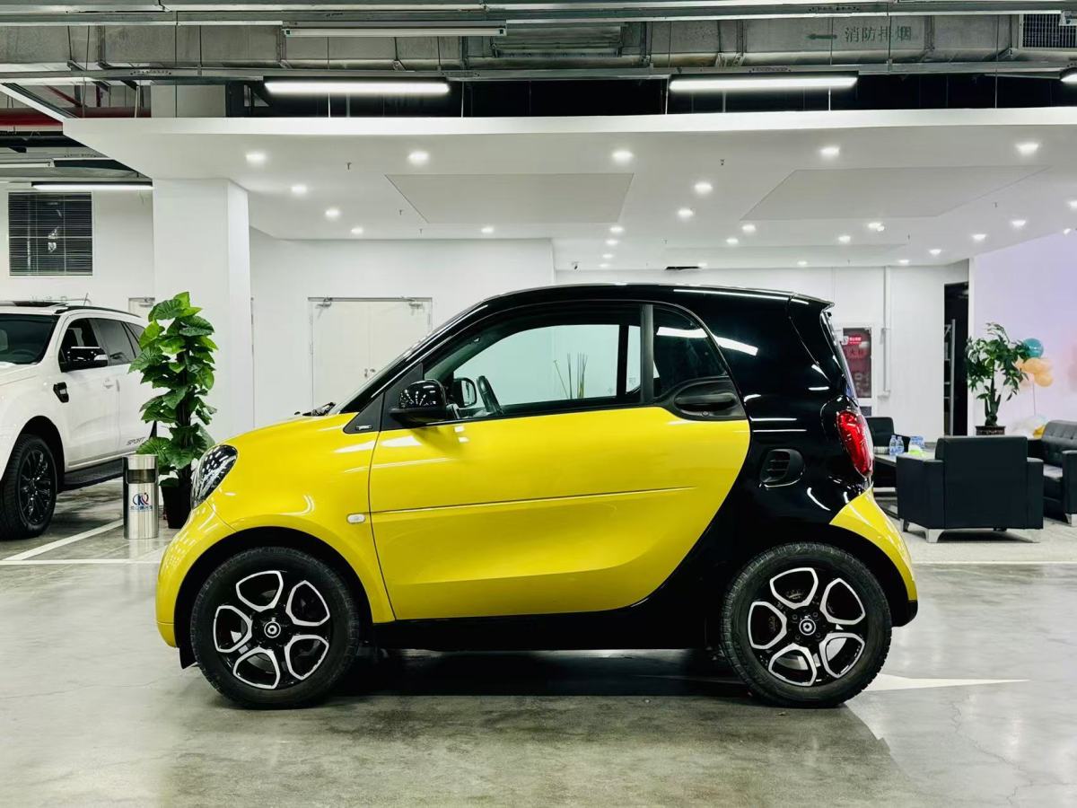 smart fortwo  2016款 0.9T 66千瓦硬頂先鋒版圖片