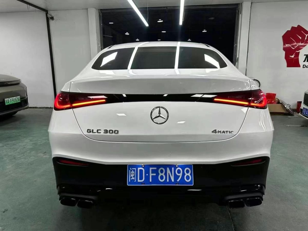 奔馳 奔馳GLC  2024款 GLC 300 4MATIC 轎跑SUV圖片