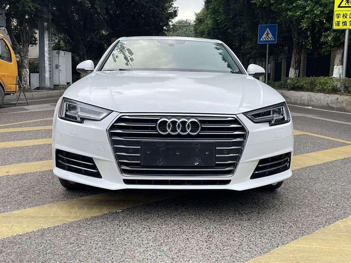 奧迪 奧迪A4L  2018款 30周年年型 40 TFSI 進(jìn)取型圖片