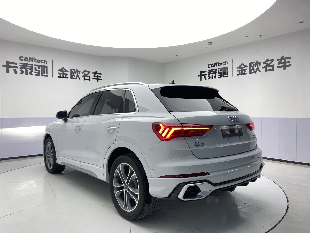 奧迪 奧迪Q3  2024款 40 TFSI 時(shí)尚動(dòng)感型圖片