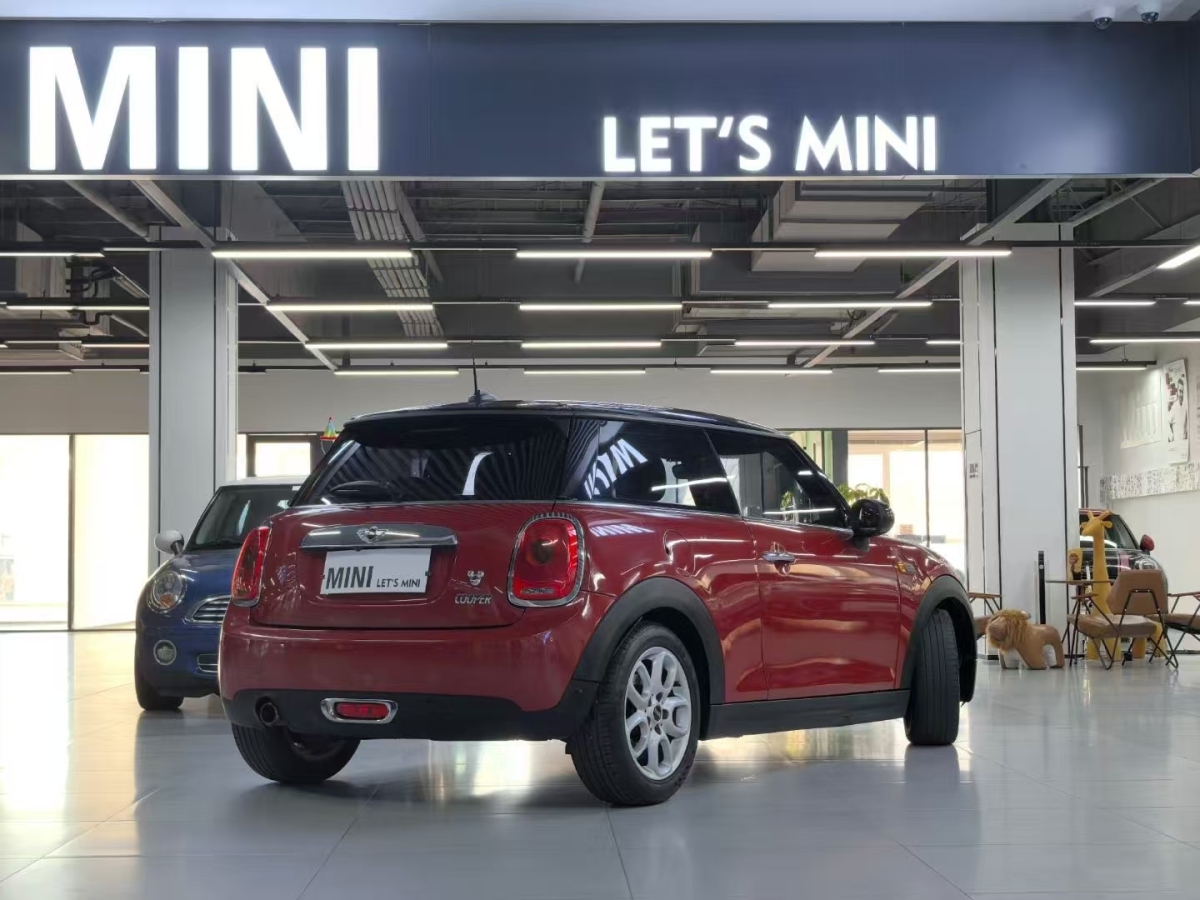 2016年2月MINI CLUBMAN  2016款 改款 1.5T COOPER