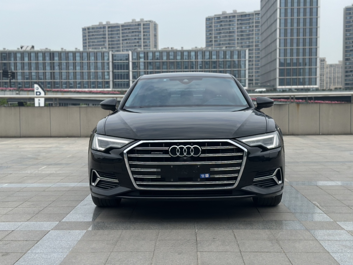 奧迪 奧迪A6L  2023款 45 TFSI quattro 尊享致雅型圖片