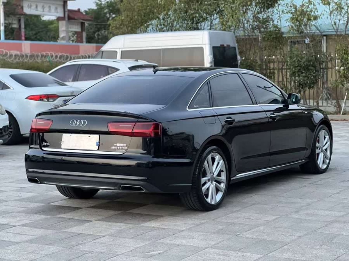 奧迪 奧迪A4L  2018款 30周年年型 45 TFSI quattro 運動型圖片