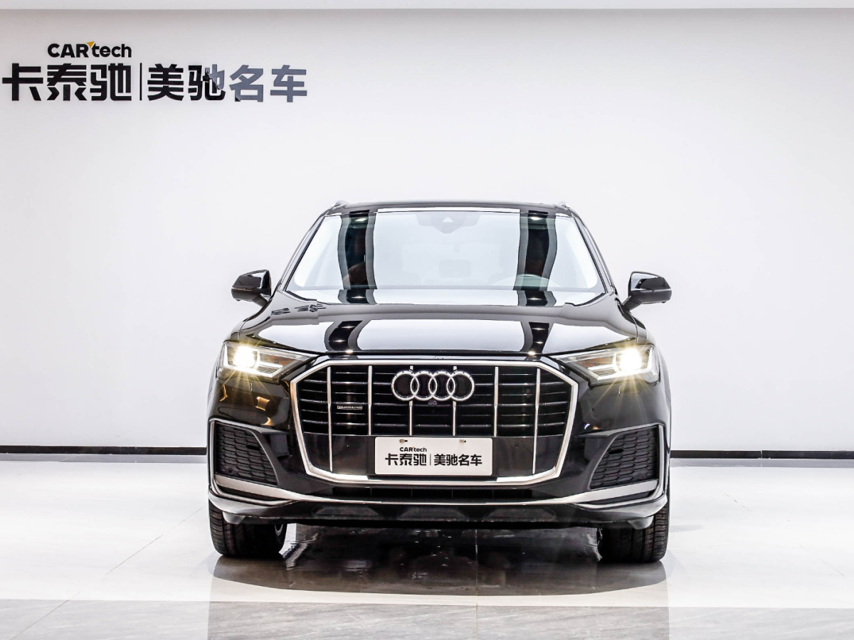 奧迪Q7 2023款 45 TFSI quattro S line運(yùn)動(dòng)型圖片